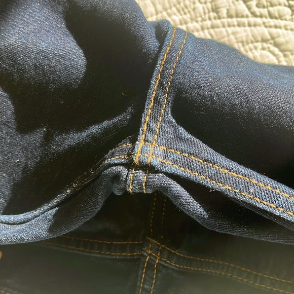 Levi Strauss 505 Denim Jeans Men’s 35 W X 32 L Dark Blue Wash Roomy Fit Classic - Picture 17 of 17